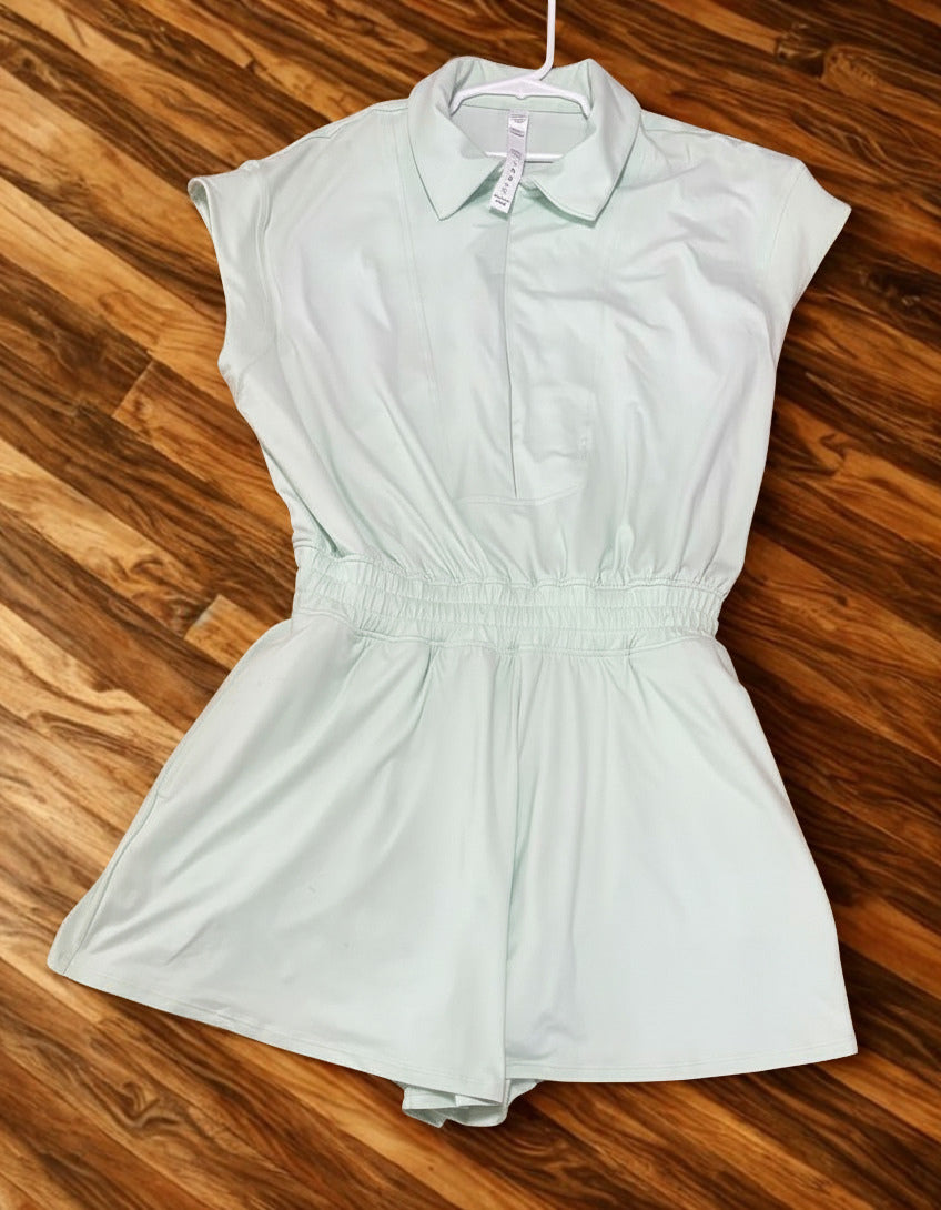 Oaklynn Short Sleeve Romper in Mist