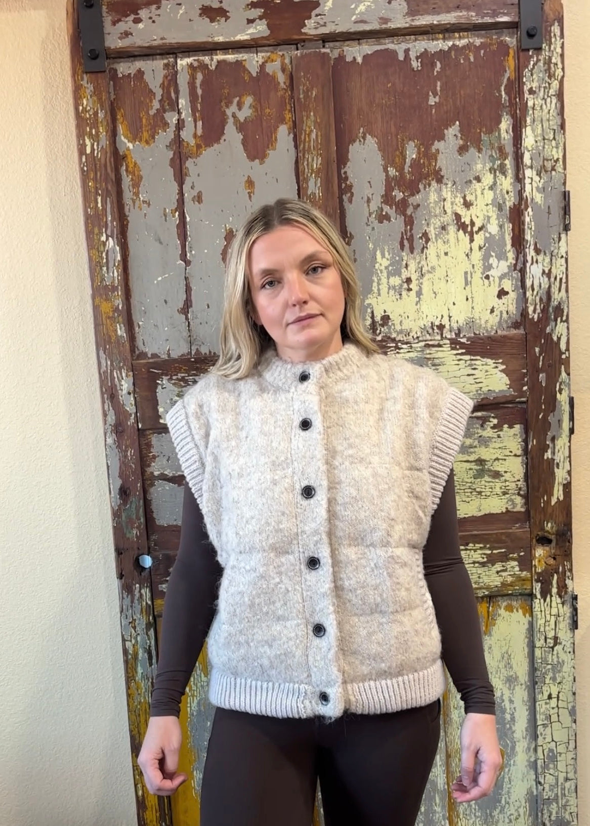 Ashlan Button Down Vest-Beige