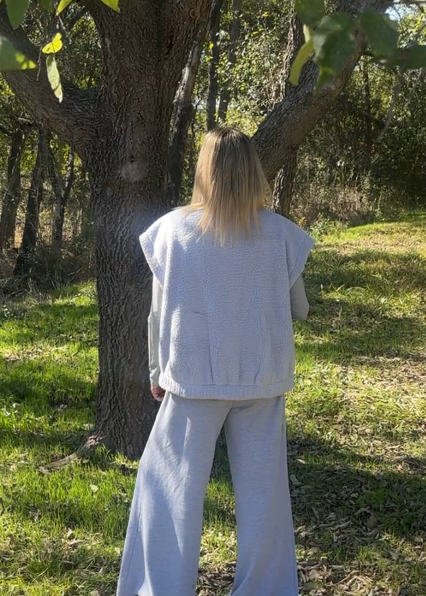 Baxter Sherpa Vest- Blue Lavender