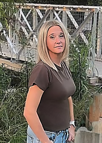 Brooklyn Fitted Tee-Chocolate