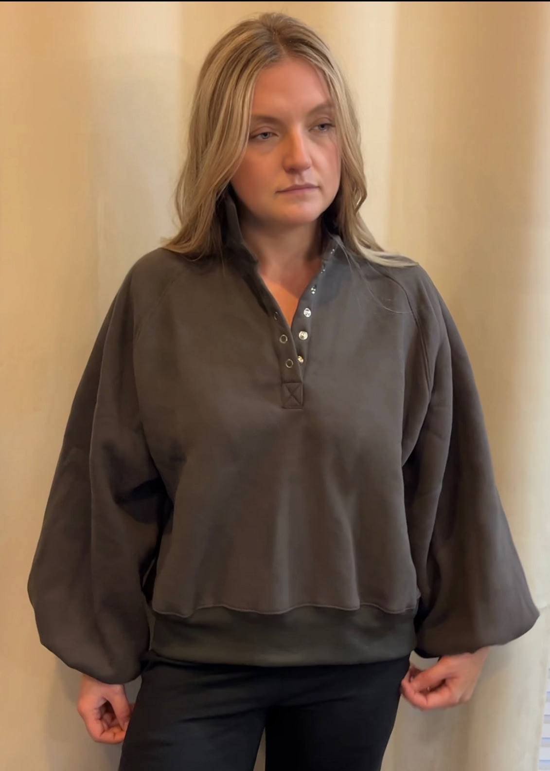 Linley Snap Button Sweatshirt- Mushroom