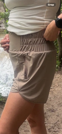 Valley Zipper Pocket Shorts- Latte